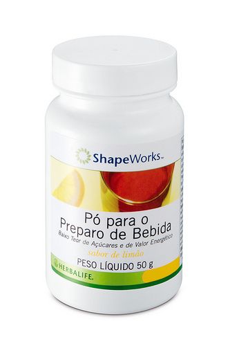 •Pó para preparo de bebida sabor limão 50gr